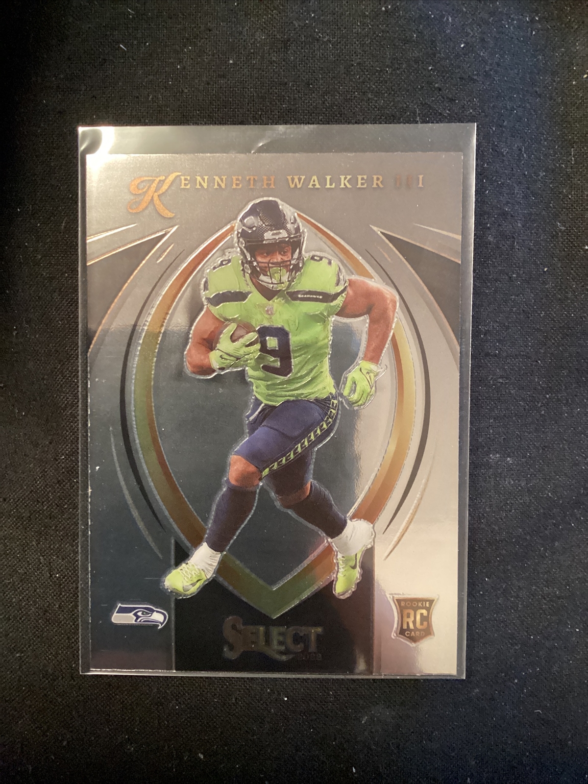 2022 Panini Select Select Certified Rookies #SCR-16 Kenneth Walker III JT18