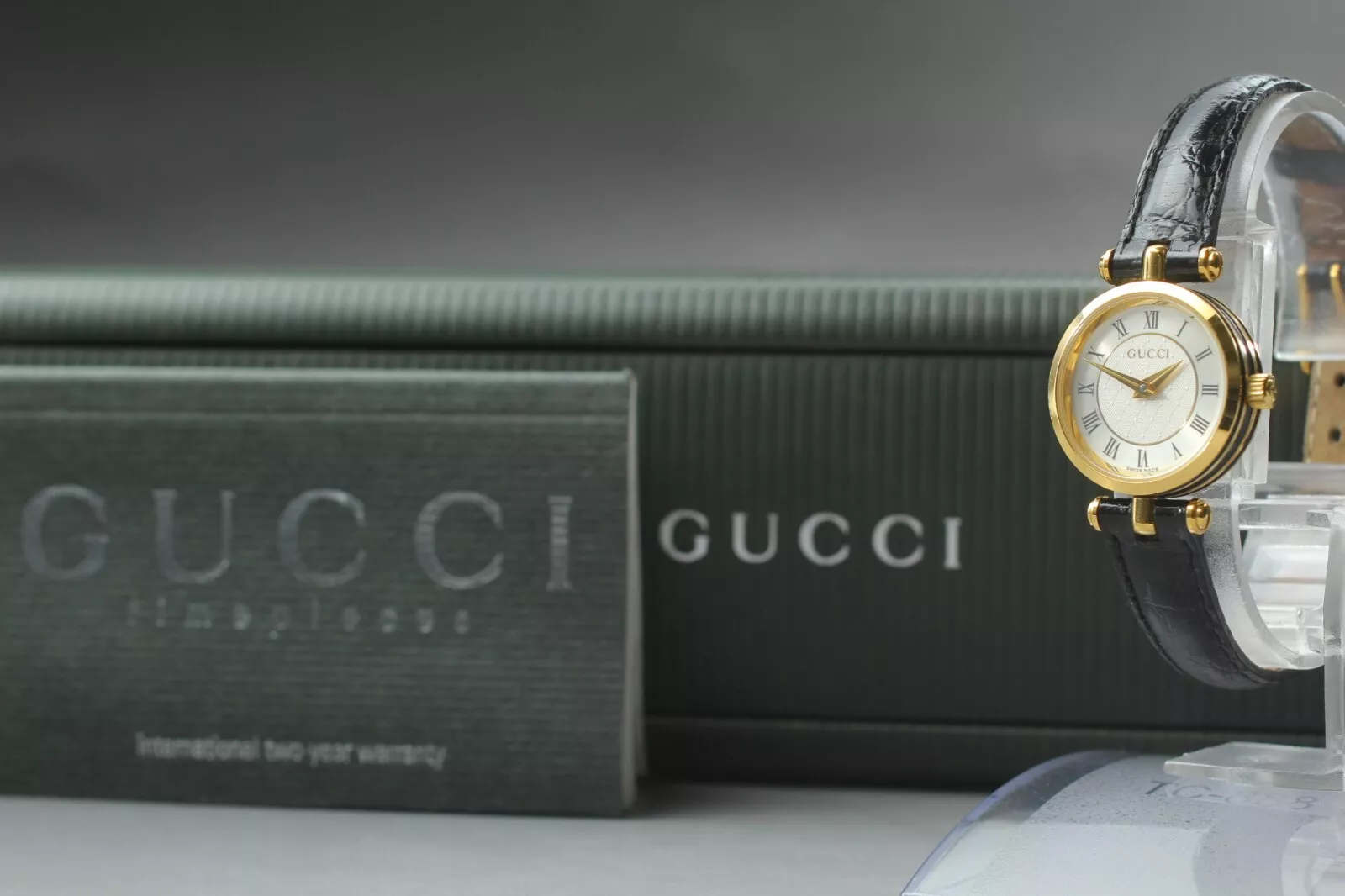 Vintage ? Montre à quartz femme GUCCI 2040L or blanc cadran romain 2000 JAPON