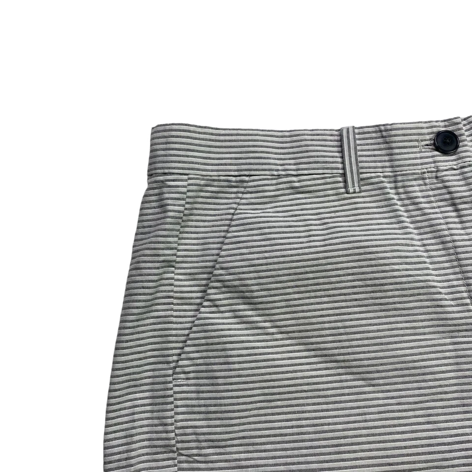 Шорты летние женские Khakis by Gap размер 4 серые в полоску китайская средняя посадка саржа - Изображение 4 из 4