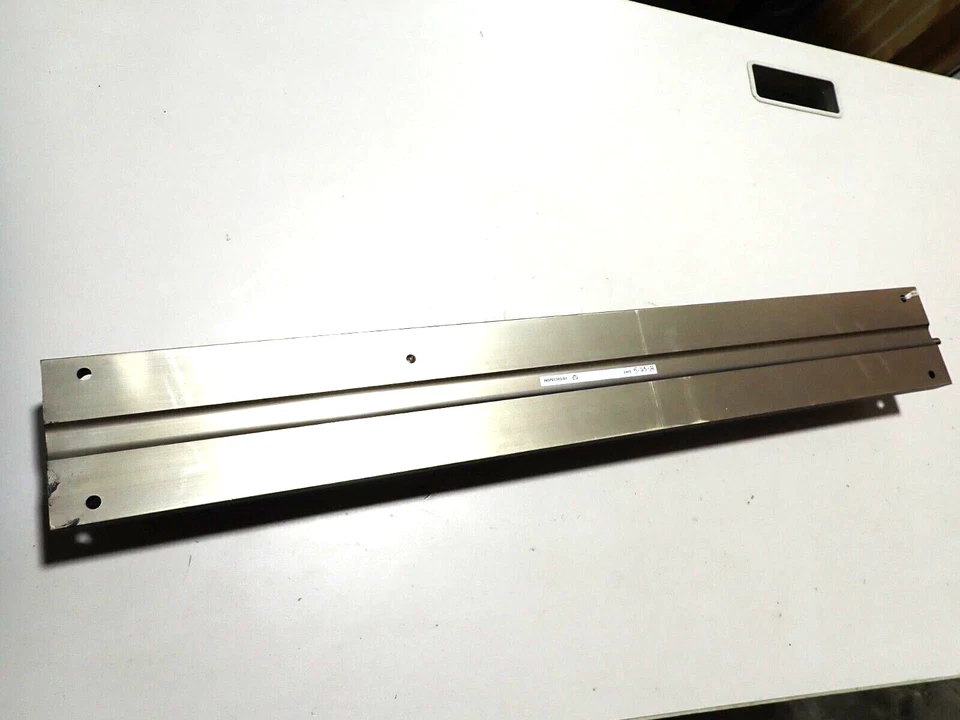 KERK LINEAR SCREW DRIVEN RAIL SLIDE GUIDE GEAR DRIVE LOT OF [1] NEW - Image 4 of 4