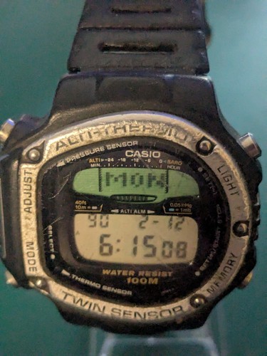 Vintage CASIO ALT-6100 Digital Watch - TWIN SENSOR ALTI-THERMO - New Battery!