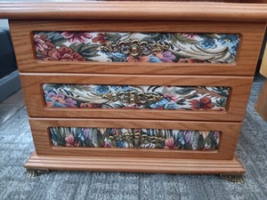 Large Vintage Wooden Jewelry Box w/ Mirror Floral Tapestry Ornate Needlepoint
