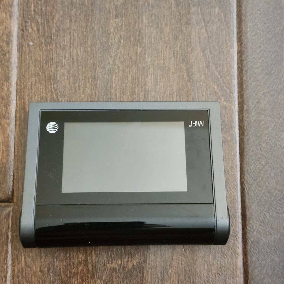 AT&T NOVATEL 5792 4G LTE HOTSPOT MIFI WiFi MOBILE MODEM (NOT TESTED AS IS) - Image 2 of 4