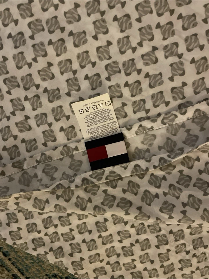 Tommy Hilfiger Twin Size Top Sheet And one Standard Size Pillow Case Little Fish - Image 2 of 3
