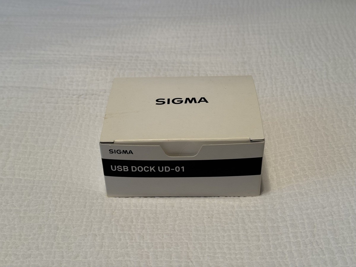 SIGMA 35mm F1.4 DG ART HSM、USBドック UD-01付 Amazon.com : Sigma USB Dock for Sigma : Camera Lenses