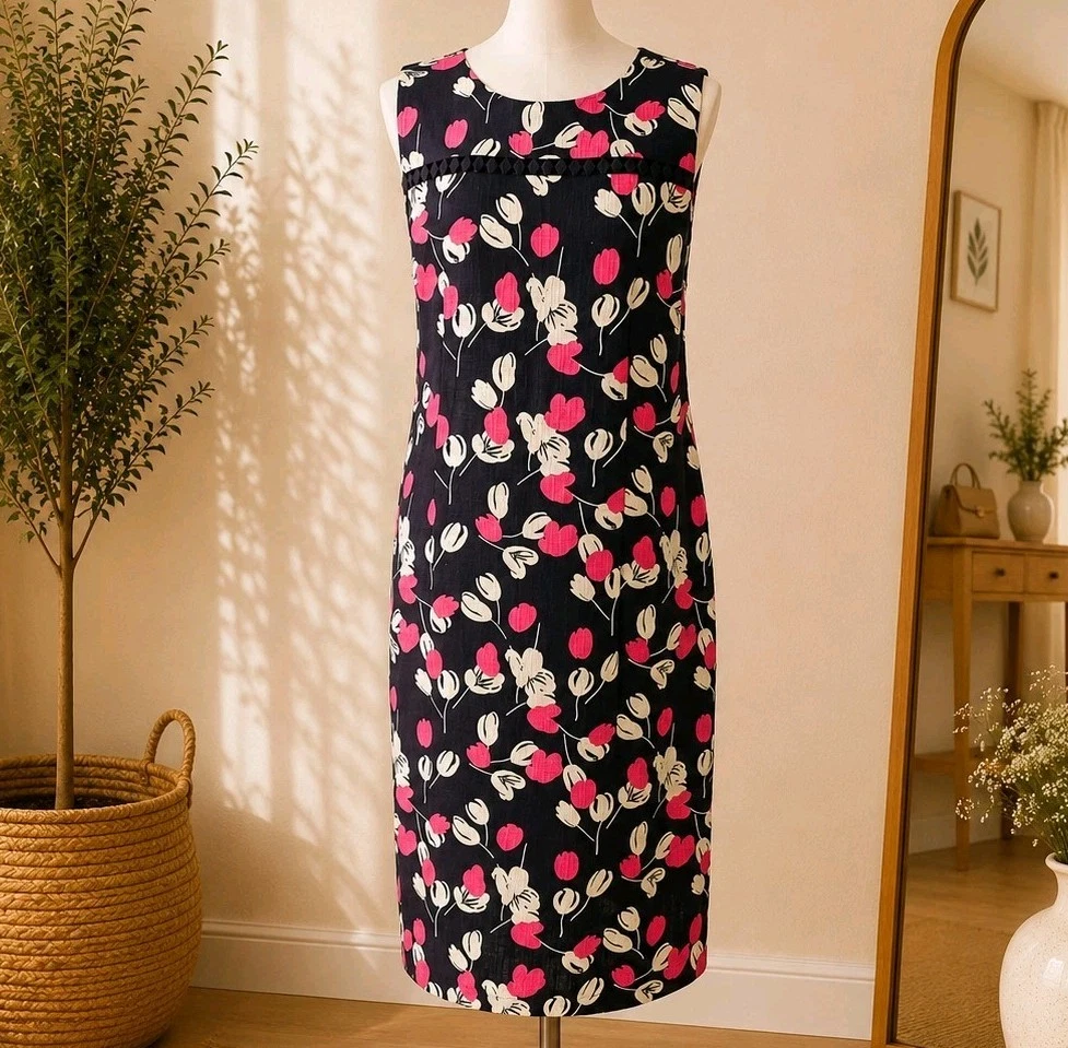 black lace maternity dress Momo Maternity Lace Trimmed Colorblock Dress