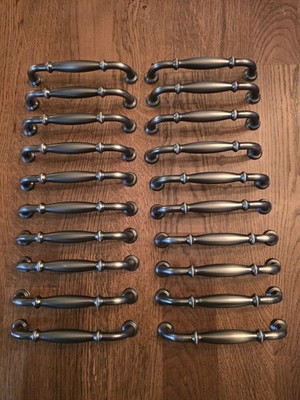 Lot Of 20 Jeffrey Alexander Tiffany  Cabinet Pulls Brushed Pewter
