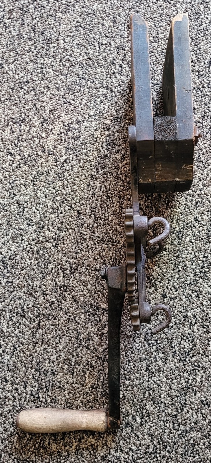 Early 1900's 3 HOOK Cast Iron ROPE MAKER Pat. Date NOV. 12 1901