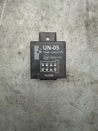 VW Golf IV Renault Scenic UN-05 hitch towbar control unit 10R-021573