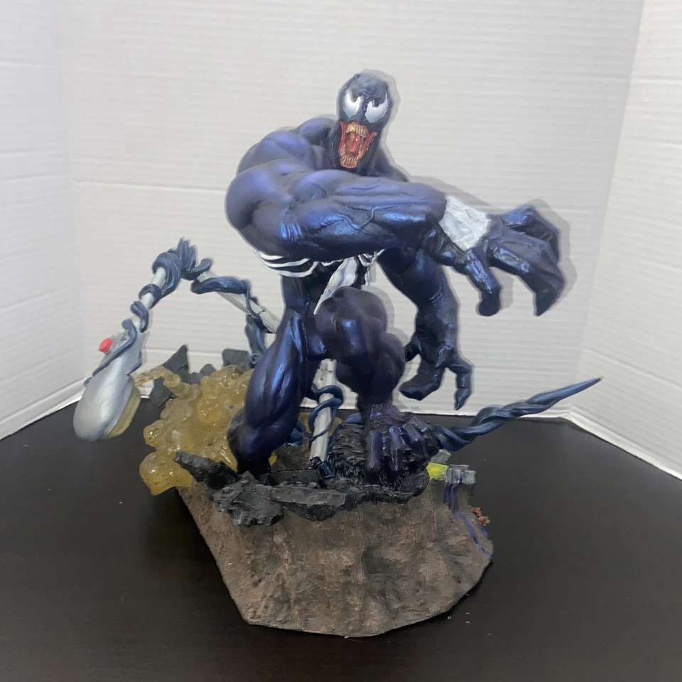 Estatua Venom Marvel Hitos 914/2500 Batallas Spider-Man Arte Asilo Foto 4 de 4