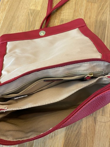 TUTILO NEW YORK Handbag Crossbody Shoulder Bag Purse Red Zipper Pocket - Picture 8 of 10