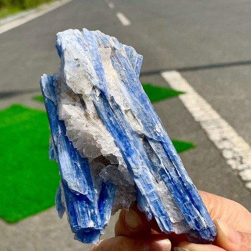 200GNatural blue kynite with clear quartz specimen crystal spiritual energy - Picture 7 of 24