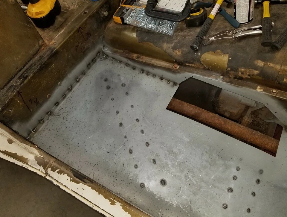 Par de sartenes delanteras con soportes para Scout 80 y Scout 800 1961-1971 Foto 3 de 3