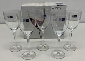 Pottery Barn Audrey Germany Schott Zwiesel Red Wine Gasses 5 Pack