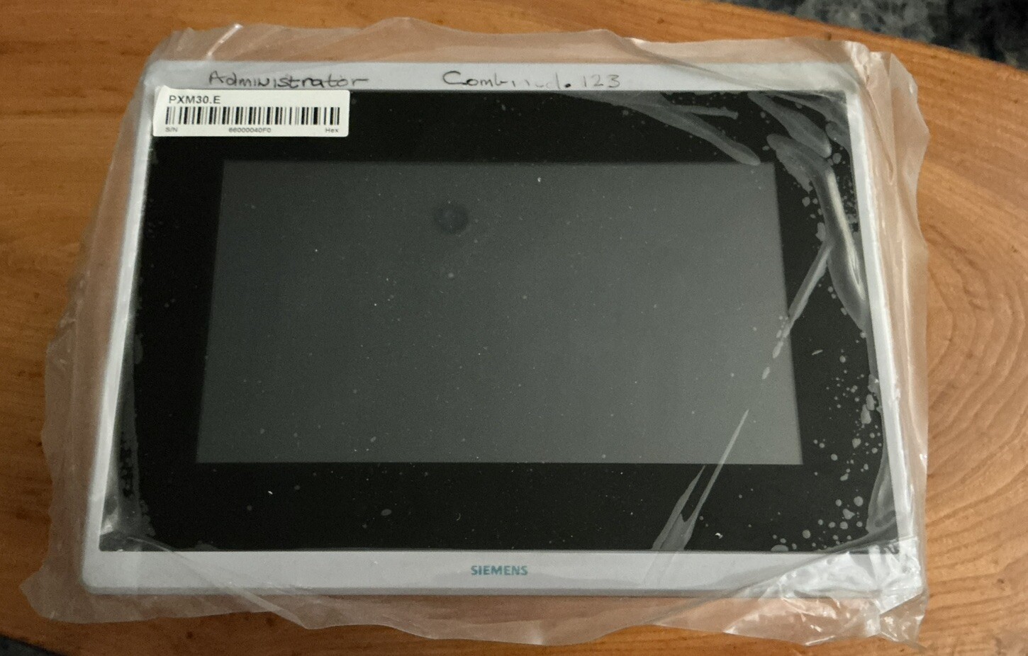 Siemens BACnet IP 7” Touch Panel PXM30.E (S55623-H128) New Boxed, Old stock