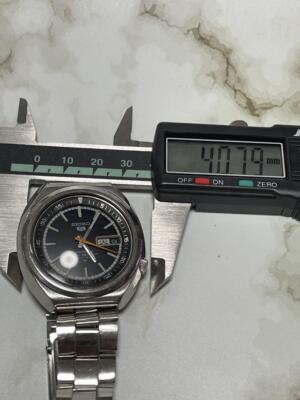 Seiko 5 Sports 7019-6010 21 Stones Black Dial Automatic