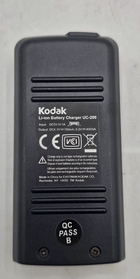 Cargador de batería universal Kodak cámara digital de iones de litio USB NEGRO - UC-200 Foto 2 de 2
