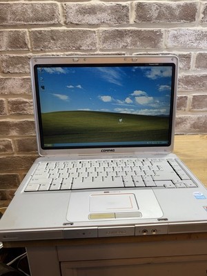 HP Compaq Compaq Presario 2000-pt165av 15.6in 320GB, 1.3GHz, 4GB Works