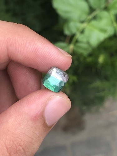 4.40Cts Beautiful Bicolor Tourmaline 8.79x8.30x7.60 - Picture 3 of 8
