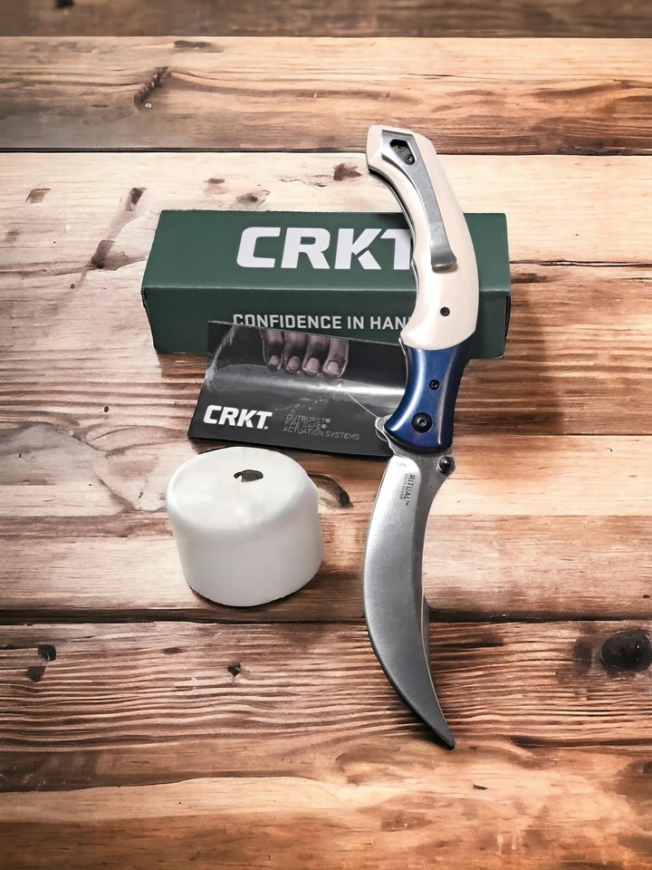 Cuchillo de machete táctico plegable CRKT para exteriores blanco Foto 2 de 4