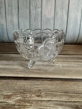 3 Roses Footed Crystal Candy Nut Trinket Bowl 5.75” Wide By 4” Tall