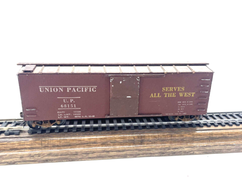 Vintage HO Union Pacific 68151  Boxcar