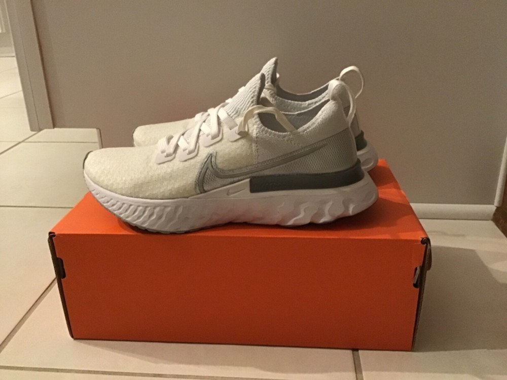 Nike React Infinity Run Flyknit Womens Running Shoes Size 5 White Silver