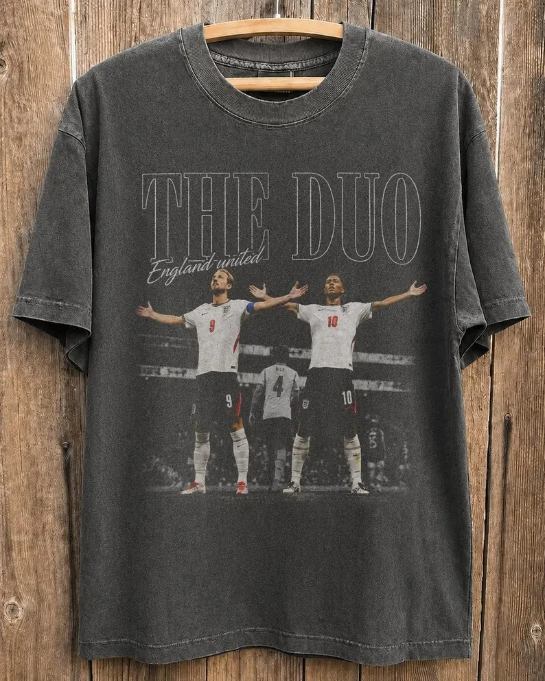 The Duo Retro England Soccer #10 Inspired Graphic Shirt Vintage Football Tee