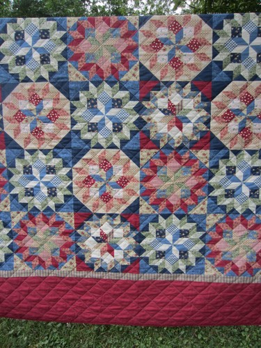 3 Season Lt Wt Diamond Patchwork/Circle Quilt~Olive/Navy/Burgundy~88" x 104" - Picture 7 of 16