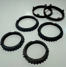 SYNCHRONIZER RING KIT/TREMEC/OEM DESIGN/T45/1996-00 MUSTANG 4.6L/5SPD/RKT45