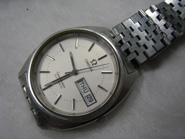 Omega Men's Automatic White Dial 3-Hand Calendar Watch Pre-Owned From Japan