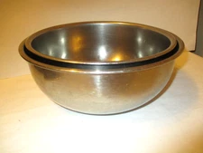 Set of 2 Stainless Steel Nesting Mixing Bowls