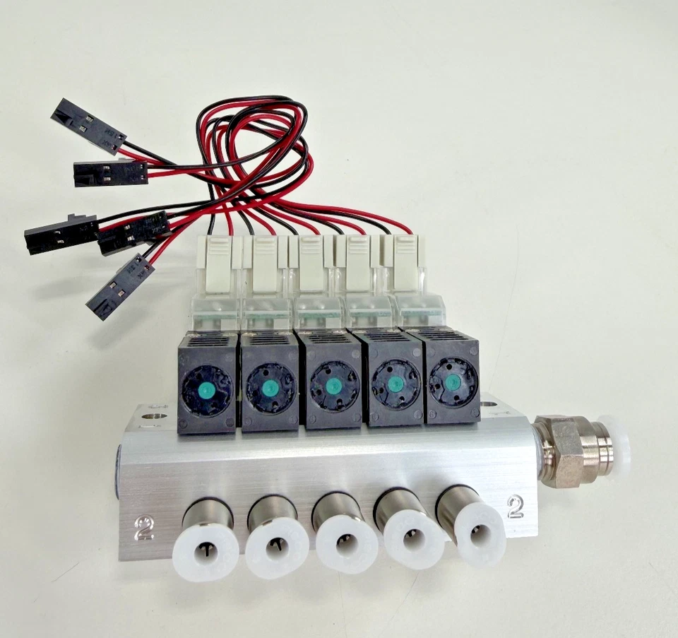 Conjunto de colector de válvula solenoide neumática CKD M3QRB110-D2H-5 - 5 estaciones Foto 4 de 4