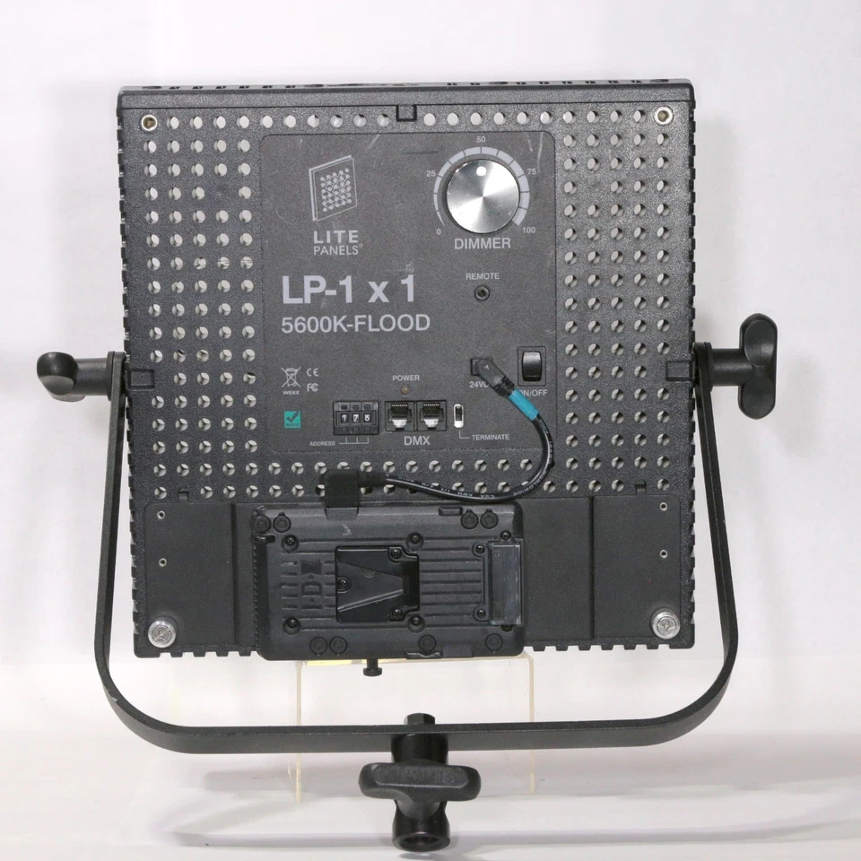 LitePanels LP-1x1 5600K Flood Professional LED Panel w/ V Mount Battery Plate - Image 3 of 4