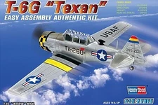 HobbyBoss EB North American T-6G Texan - Plastic Model Airplane Kit - 1/72