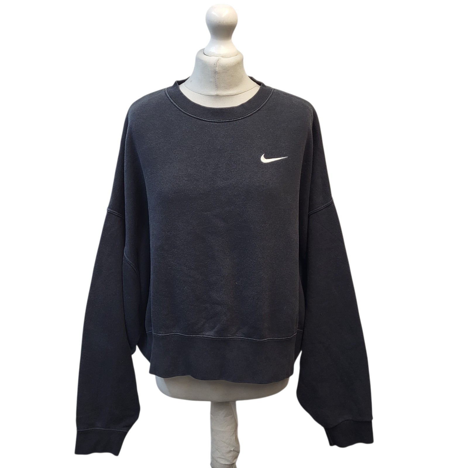 Nike Sweatshirt Black Cropped Round Neck Uk Women's Size M M375