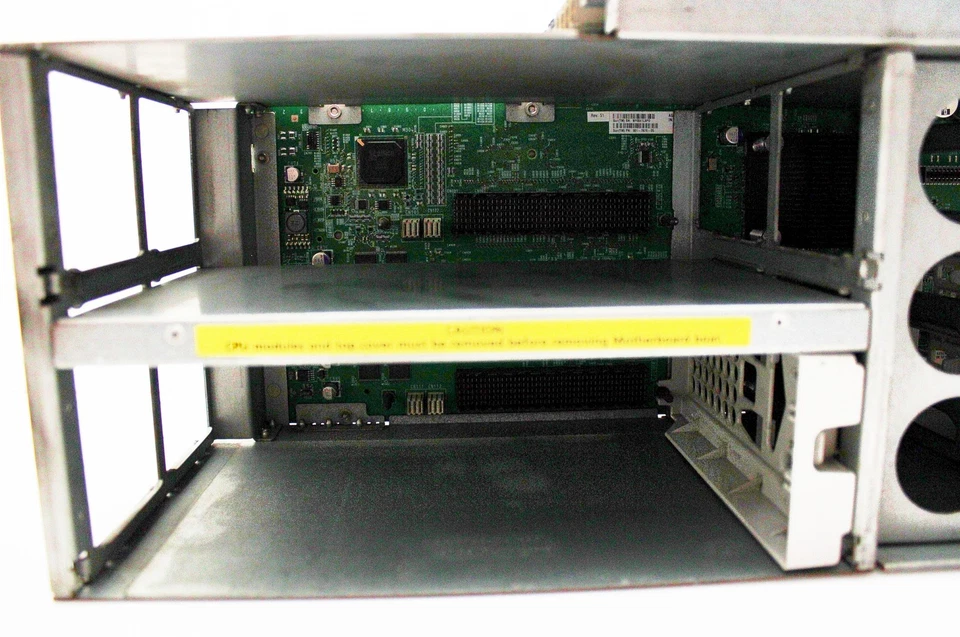 Sun Microsystems 541-0893 M4000 Motherboard Cage & System Board - Image 2 of 4