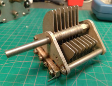 20-90 pF, 1 kV Variable Capacitor for HF Tuners