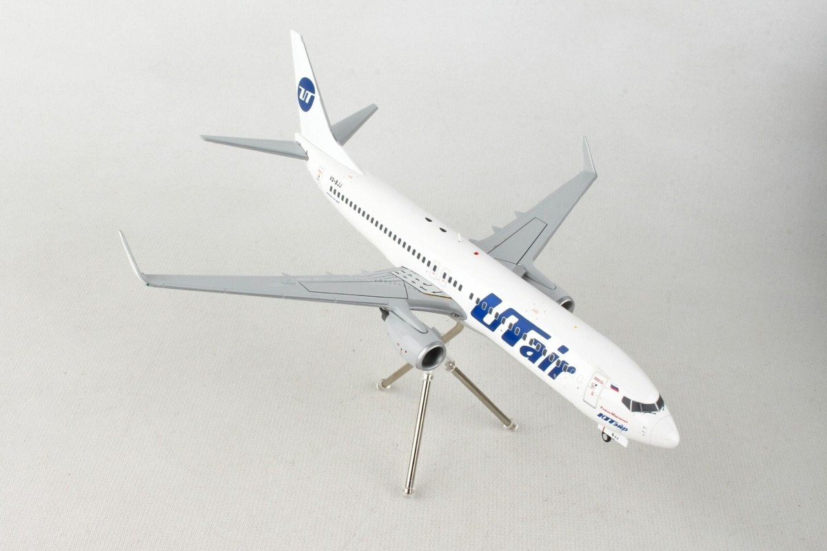 BOEING 737-800 UTAIR REG: VQ-BJJ WITH STAND - GEMINI JETS BOEING 737-800 UTAIR REG: VQ-BJJ WITH STAND - GEMINI JETS