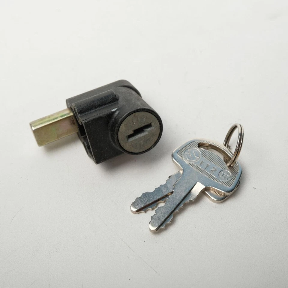 Se adapta a Suzuki TS90 TS100 A50 A70 A100 AC100 U50 RV90 TC90 T125 RV125 bloqueo de dirección Foto 2 de 4