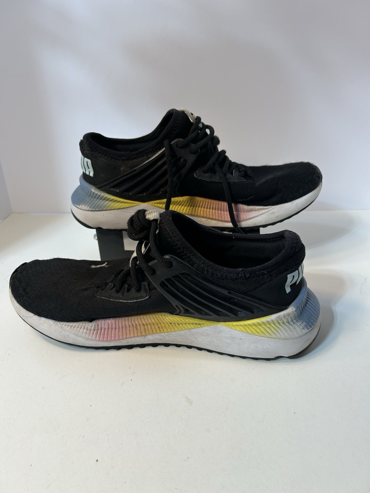 SAOLA SNEAKERS PUMA PACER FUTURE RAINBOW bambina 6C usate