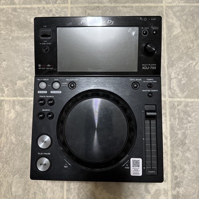 Pioneer XDJ-700 DJ Multiplayer Digital Turntable (BARELY USED)