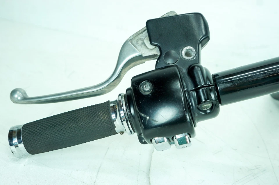 10 оригинальных рулей Harley Road Glide Touring с левыми правыми переключателями управления 1371 - Изображение 4 из 4