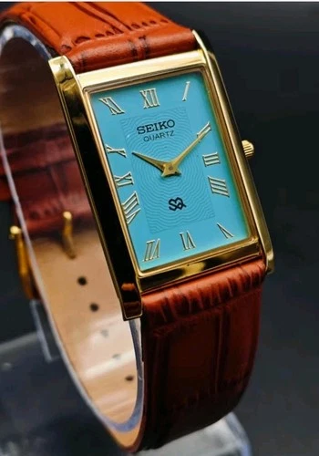 Vintage Seiko Slim Tank Mens Wristwatch Blue Dial Japanese Watch.