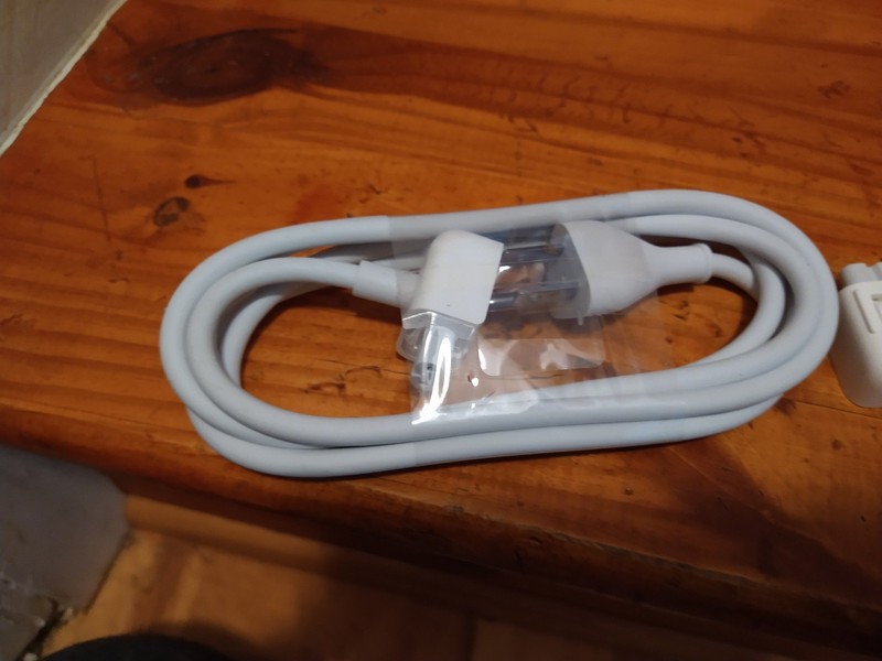 Lot Apple Mac Power Accessories - 1.8m Extension Cables & Mini DisplayPort Ad