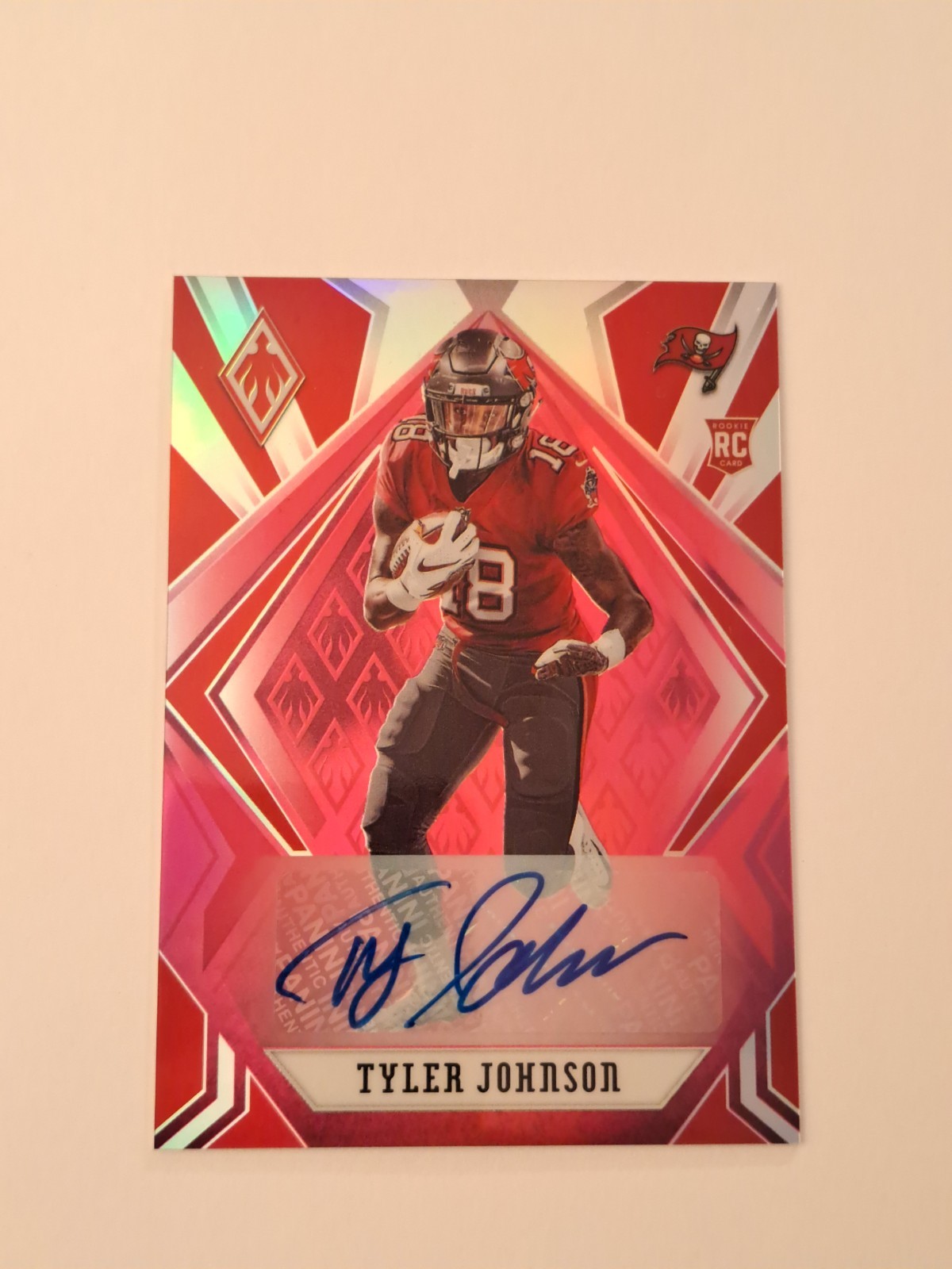 Tyler Johnson Panini Phoenix #142 Autograph-Pink
