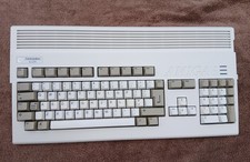 Commodore Amiga A1200 - Rev 1D4 - Recapped Po...