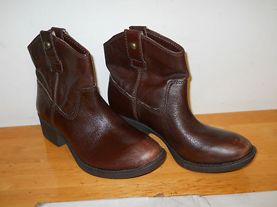 Gianni Bini New Womens Brown  Leather Boots 6 M Shoes NWOB 