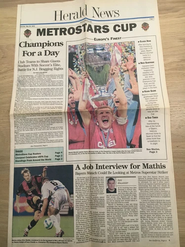 USA - New York Metrostars 2000/01 v Bayern München  soccer programme