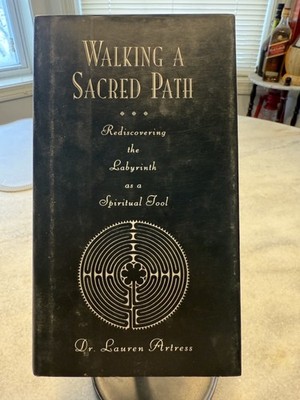 Walking a Sacred Path: Rediscovering the Labyrinth as a Sp - VERY GOOD